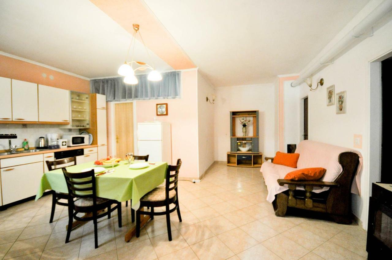 Appartamento Nevija Novigrad Istria Esterno foto